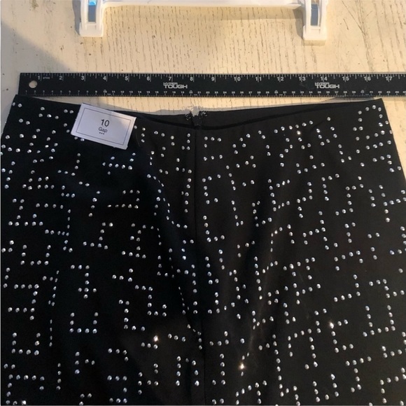 GAP size 10 black studded skirt above the knee with silver studs skirt NWT - Picture 10 of 10